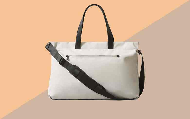 This new weekender bag from Everlane is the model's most handy journey bag but